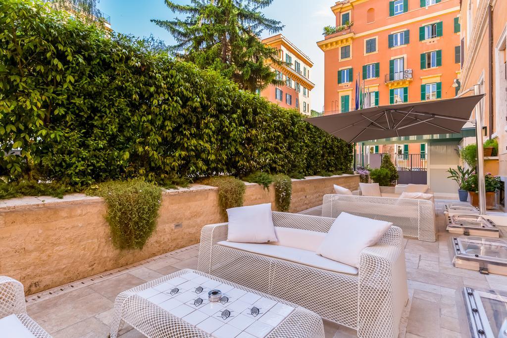 Domus Carmelitana Hotel โรม ภายนอก รูปภาพ